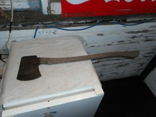 Vintage Brades 4 1/2 Lbs Axe Made In England
