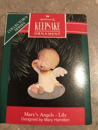 1992 Hallmark Ornament Lily 5th Mary 