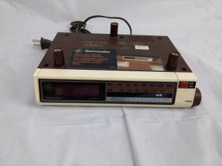 Vtg Ge Spacemaker Kitchen Clock Am/fm Radio Under Cabinet Retro